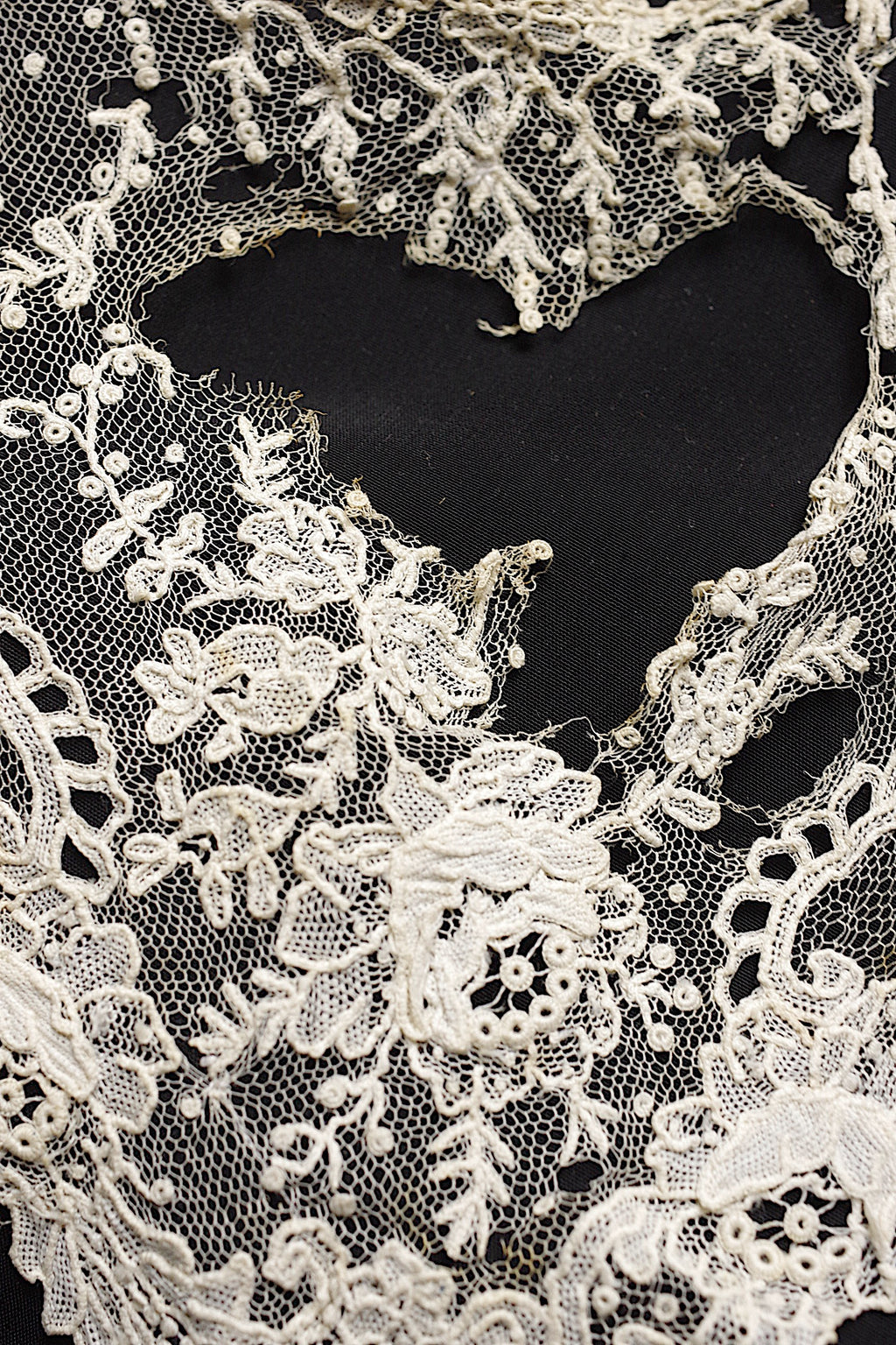 アンティークレース dentelle ancienne　ブリュクセルレース  ハギレ