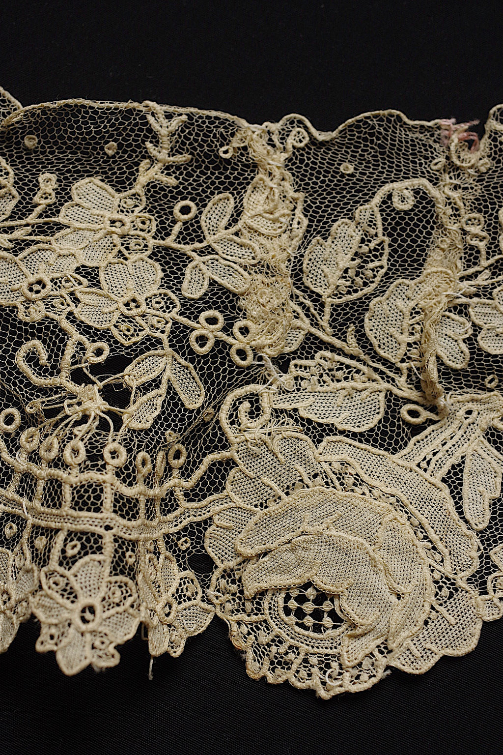 アンティークレース dentelle ancienne　ブリュクセルレース  ハギレ