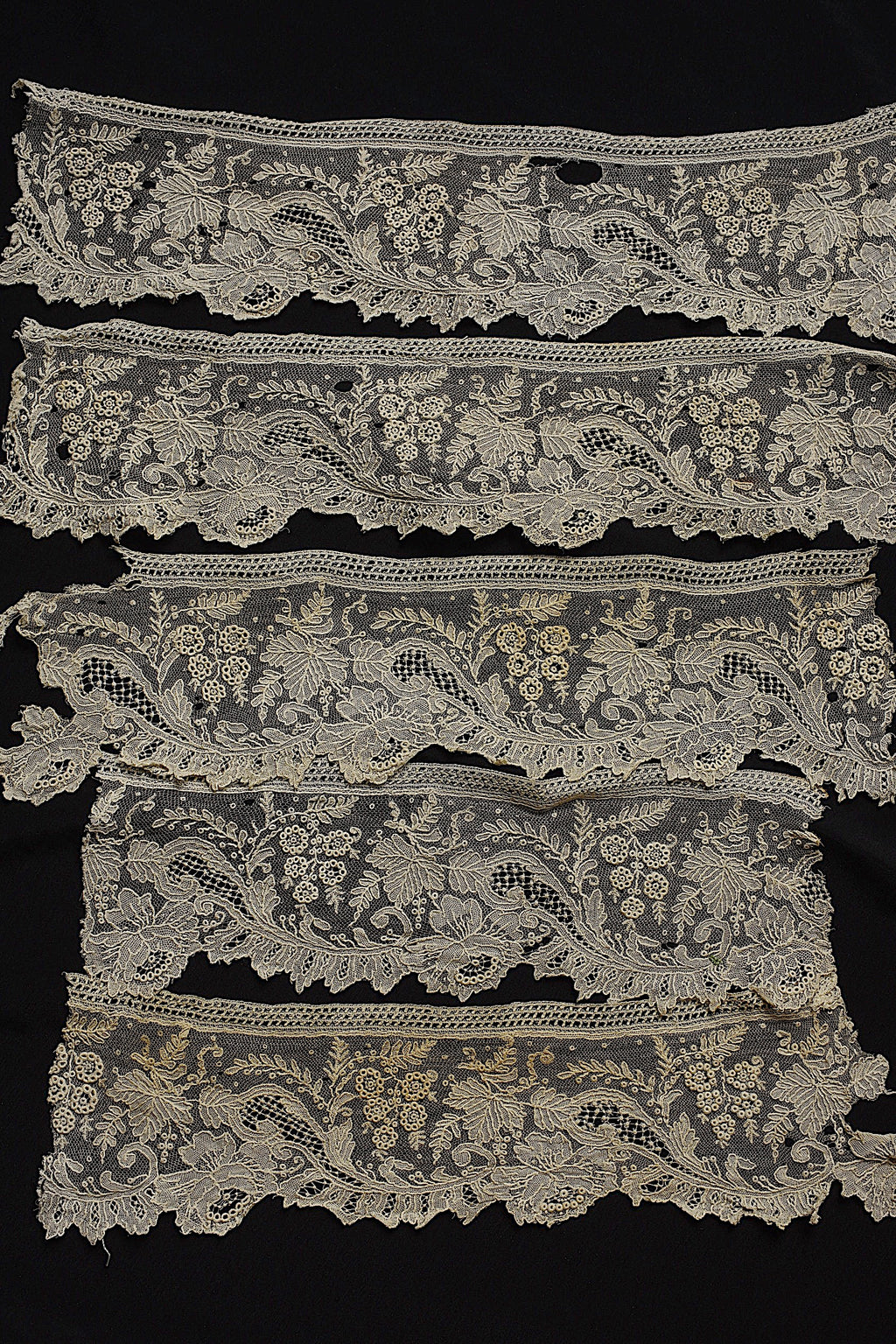 アンティークレース dentelle ancienne　ブリュクセルレース　ハギレ5本