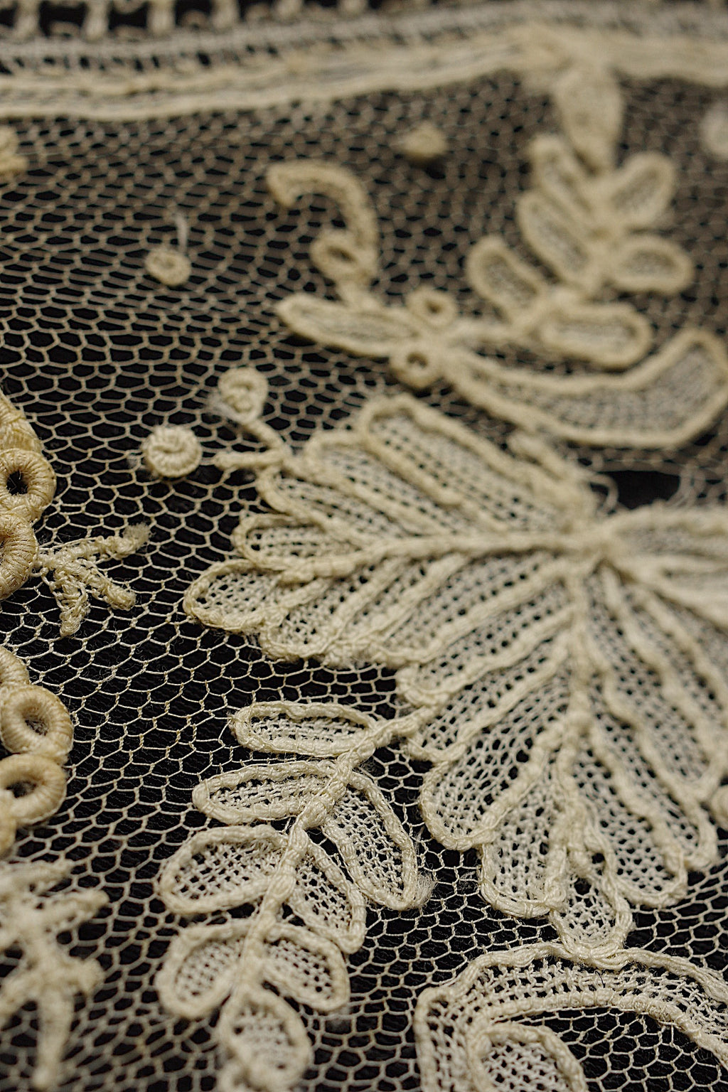 アンティークレース dentelle ancienne　ブリュクセルレース　ハギレ5本