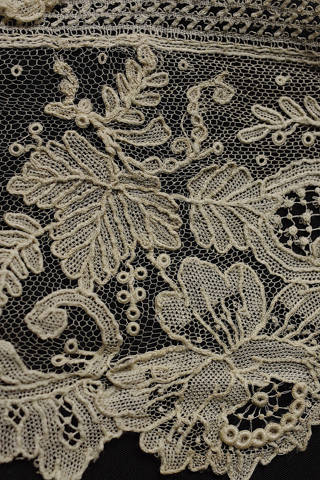アンティークレース dentelle ancienne　ブリュクセルレース　ハギレ5本
