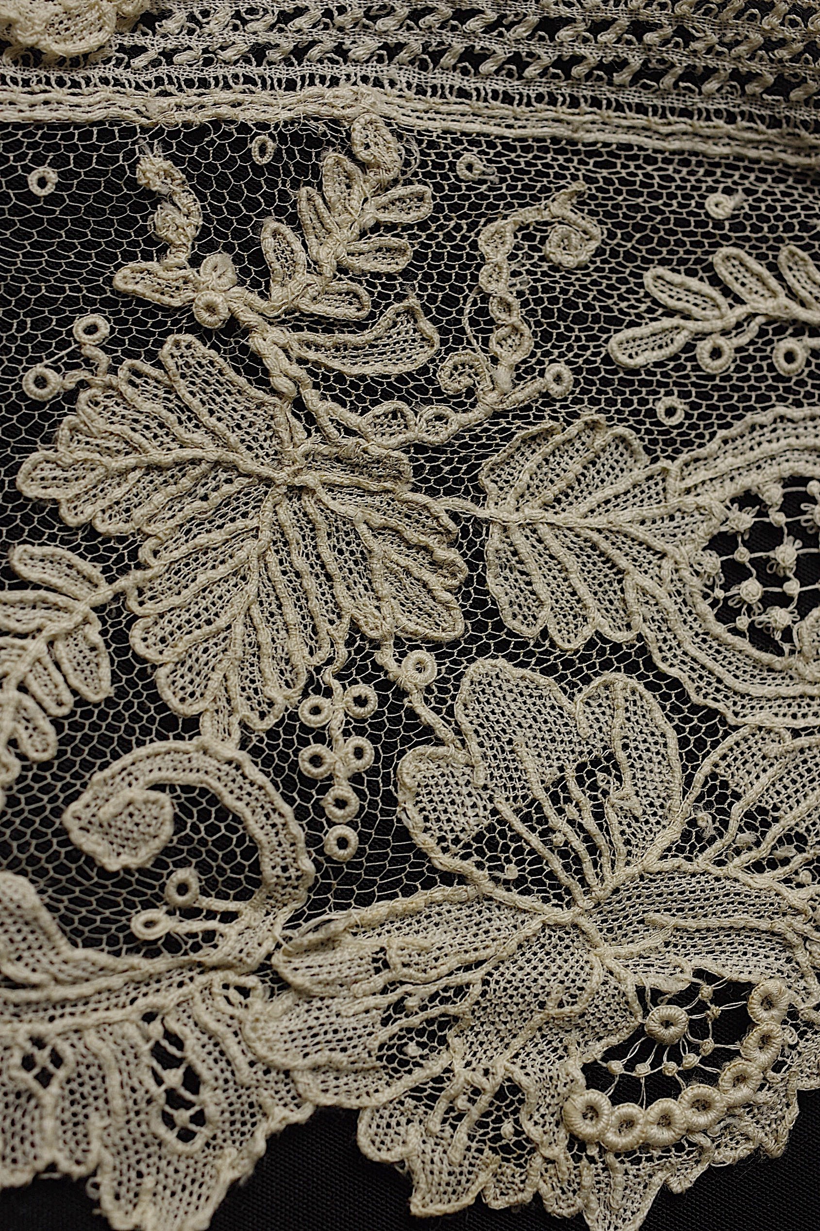 アンティークレース dentelle ancienne　ブリュクセルレース　ハギレ5本