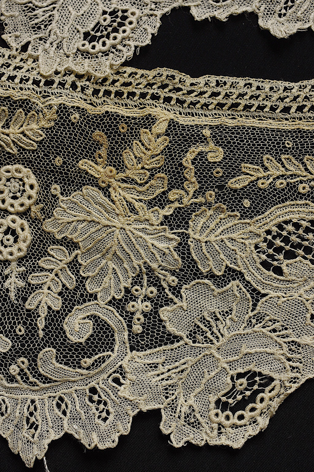 アンティークレース dentelle ancienne　ブリュクセルレース　ハギレ5本