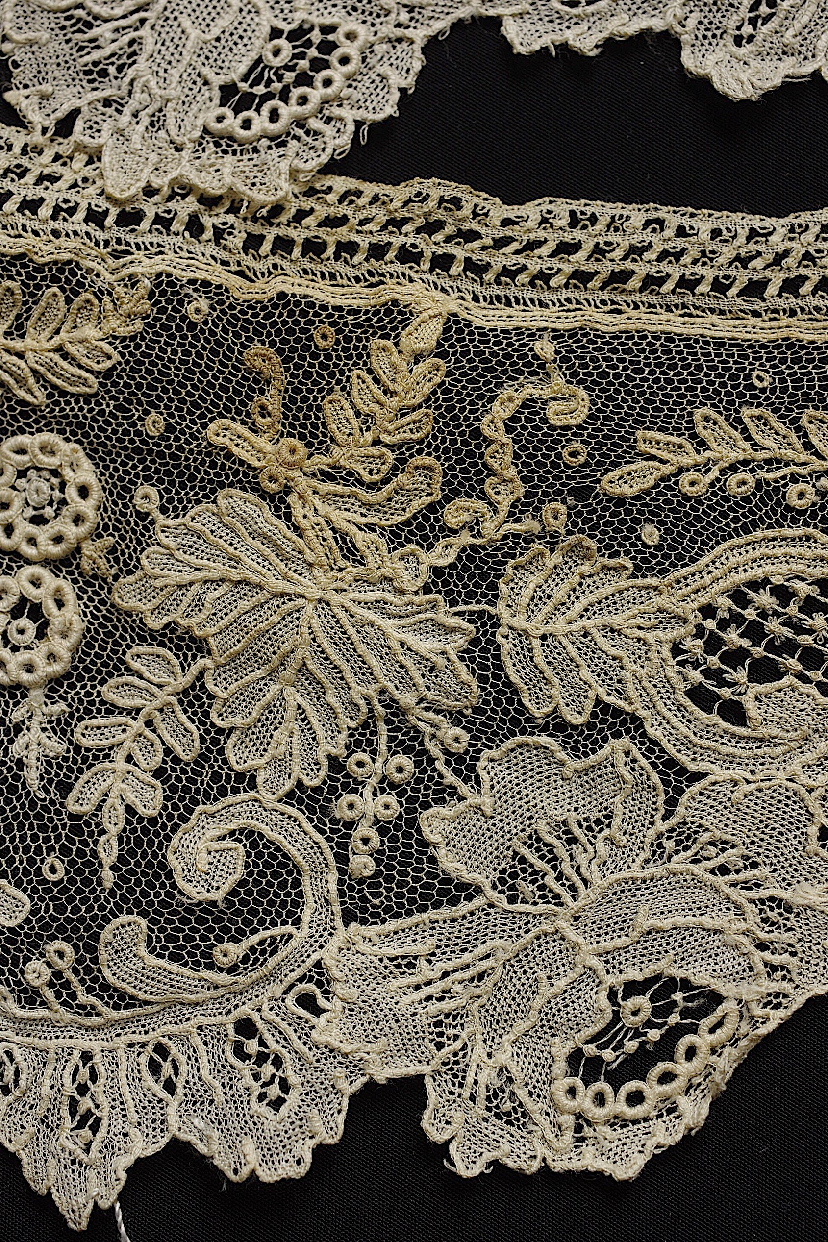 アンティークレース dentelle ancienne　ブリュクセルレース　ハギレ5本