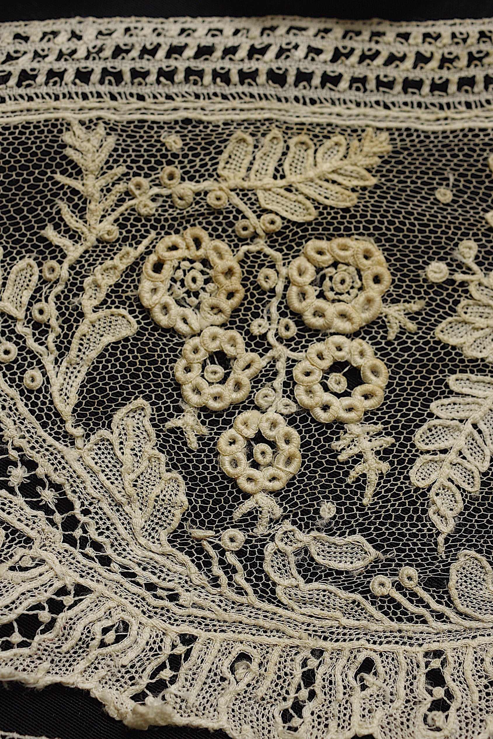 アンティークレース dentelle ancienne　ブリュクセルレース　ハギレ5本