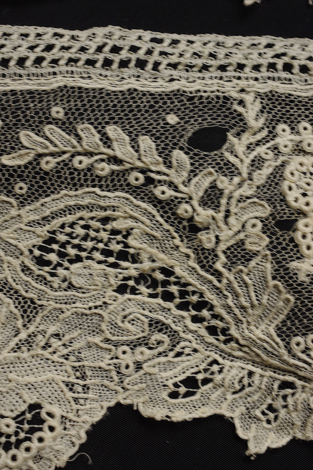 アンティークレース dentelle ancienne　ブリュクセルレース　ハギレ5本