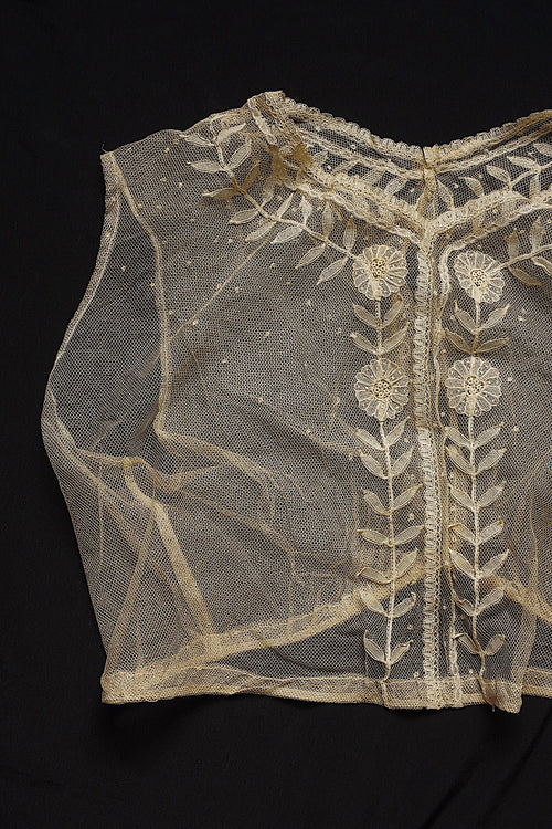 アンティークレース dentelle ancienne　チュールジレ
