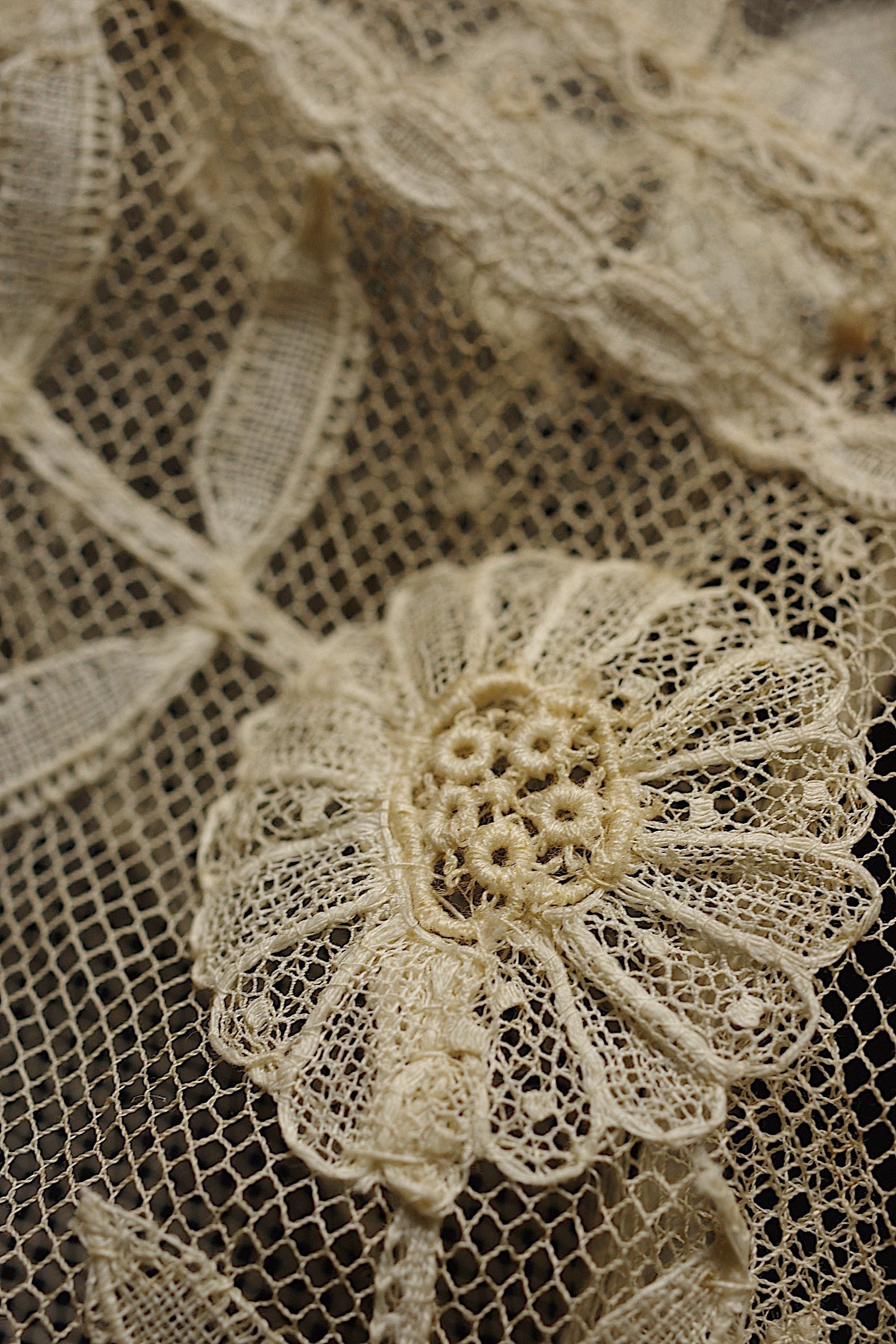 アンティークレース dentelle ancienne　チュールジレ
