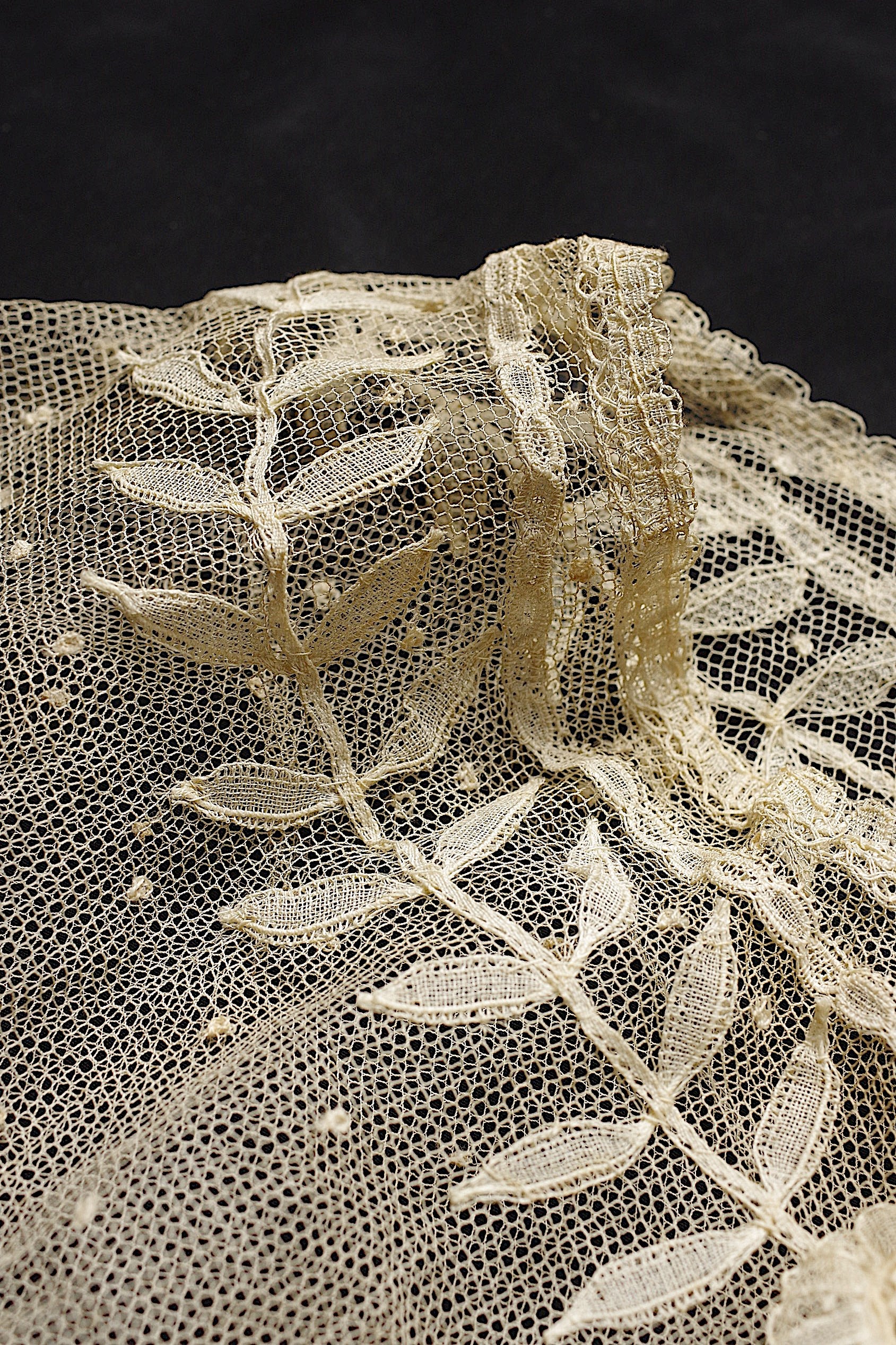 アンティークレース dentelle ancienne　チュールジレ