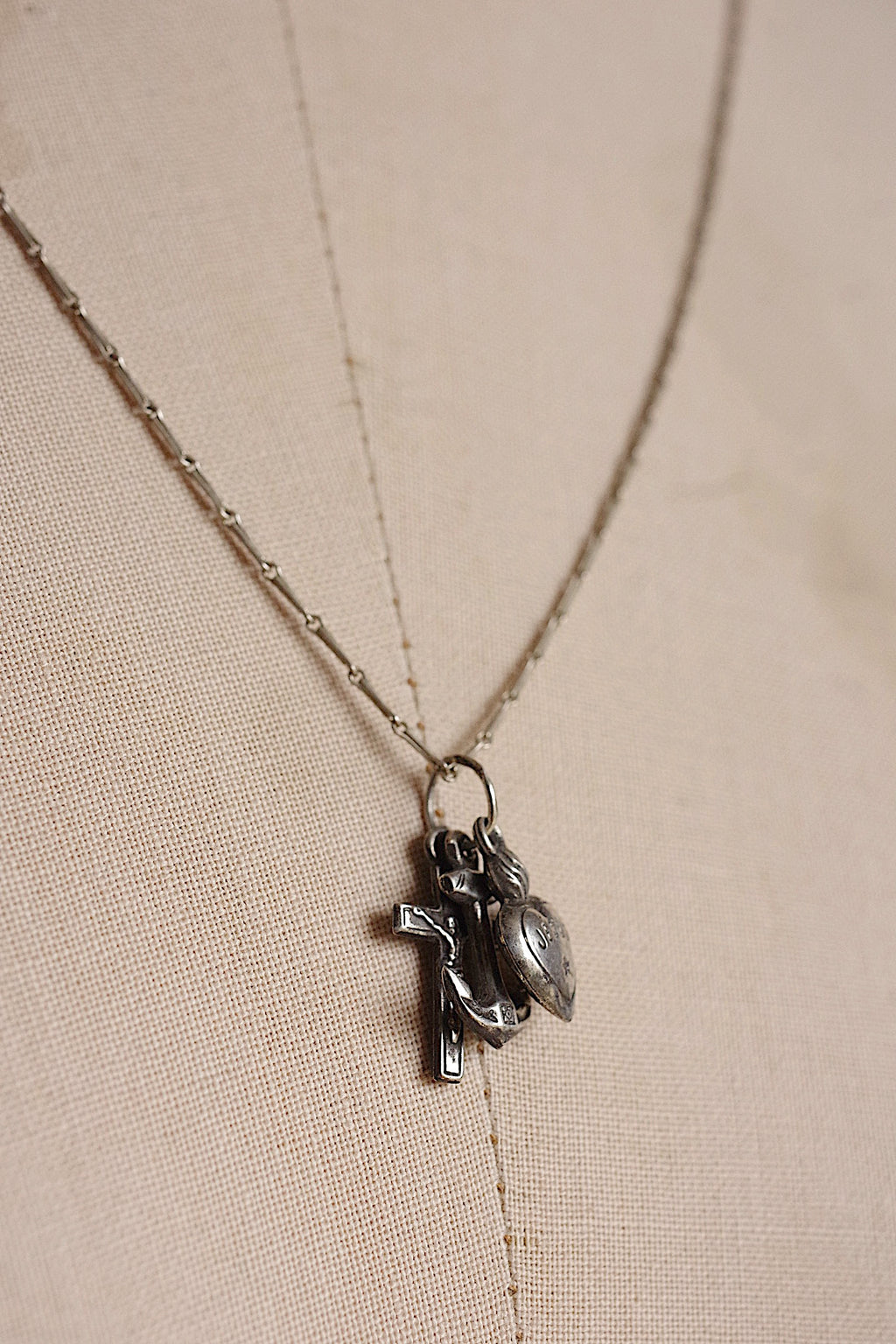 アンティークペンダント　collier antique 3モチーフ