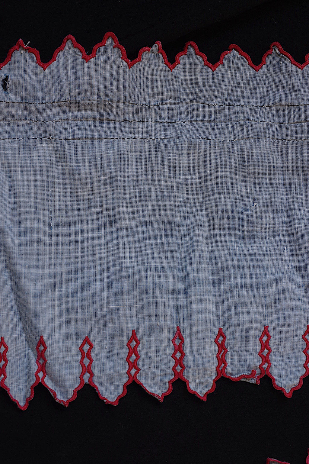 アンティークレース dentelle ancienne　赤刺繍lot