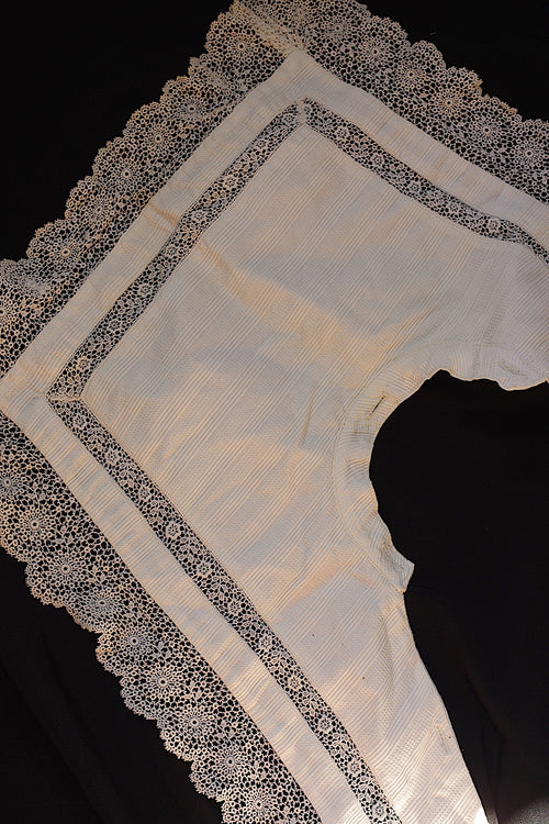 アンティークレース dentelle ancienne　小さな襟