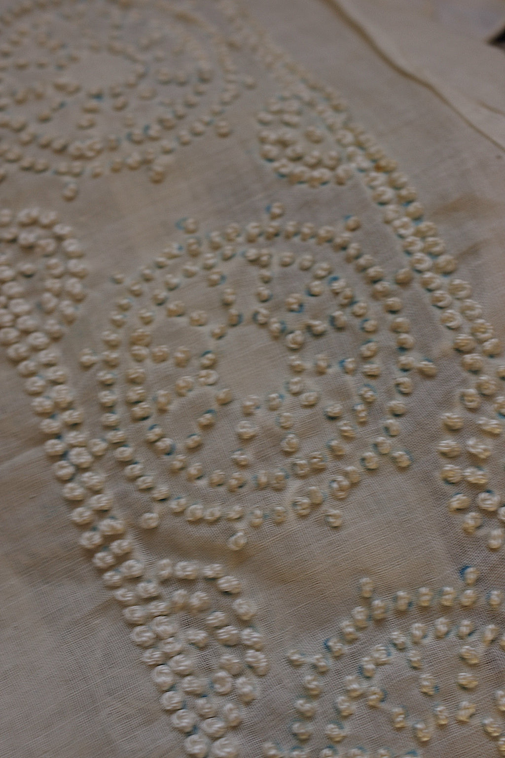 アンティークレース dentelle ancienne　刺繍ハギレ　襟　素材用