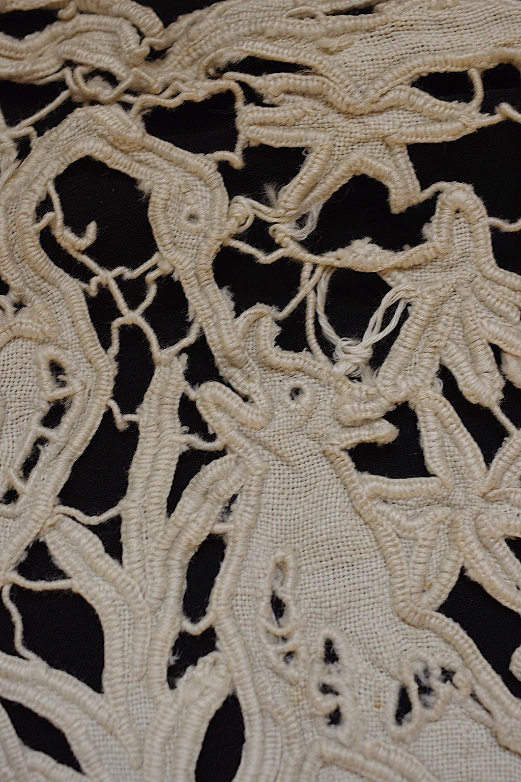 アンティークレース dentelle ancienne　刺繍ハギレ　ポシェット