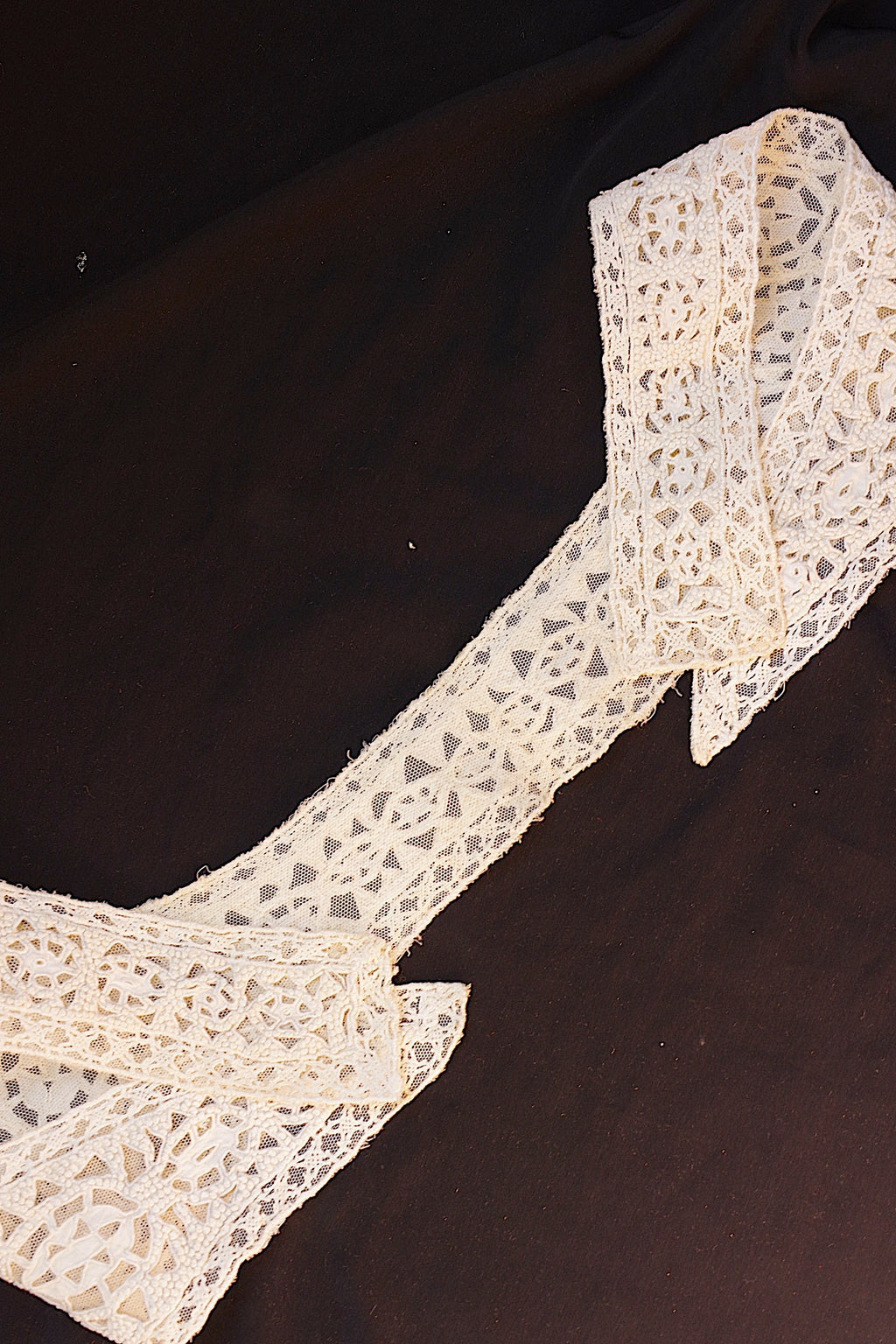 アンティークレース dentelle ancienne　パーツ2つ