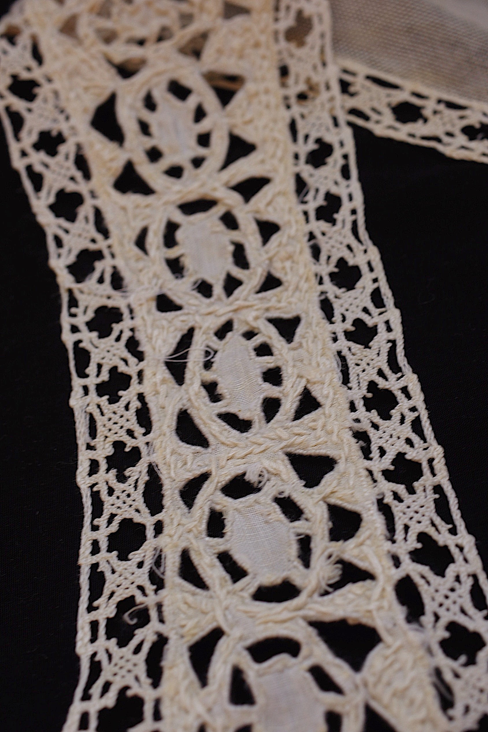 アンティークレース dentelle ancienne　パーツ2つ