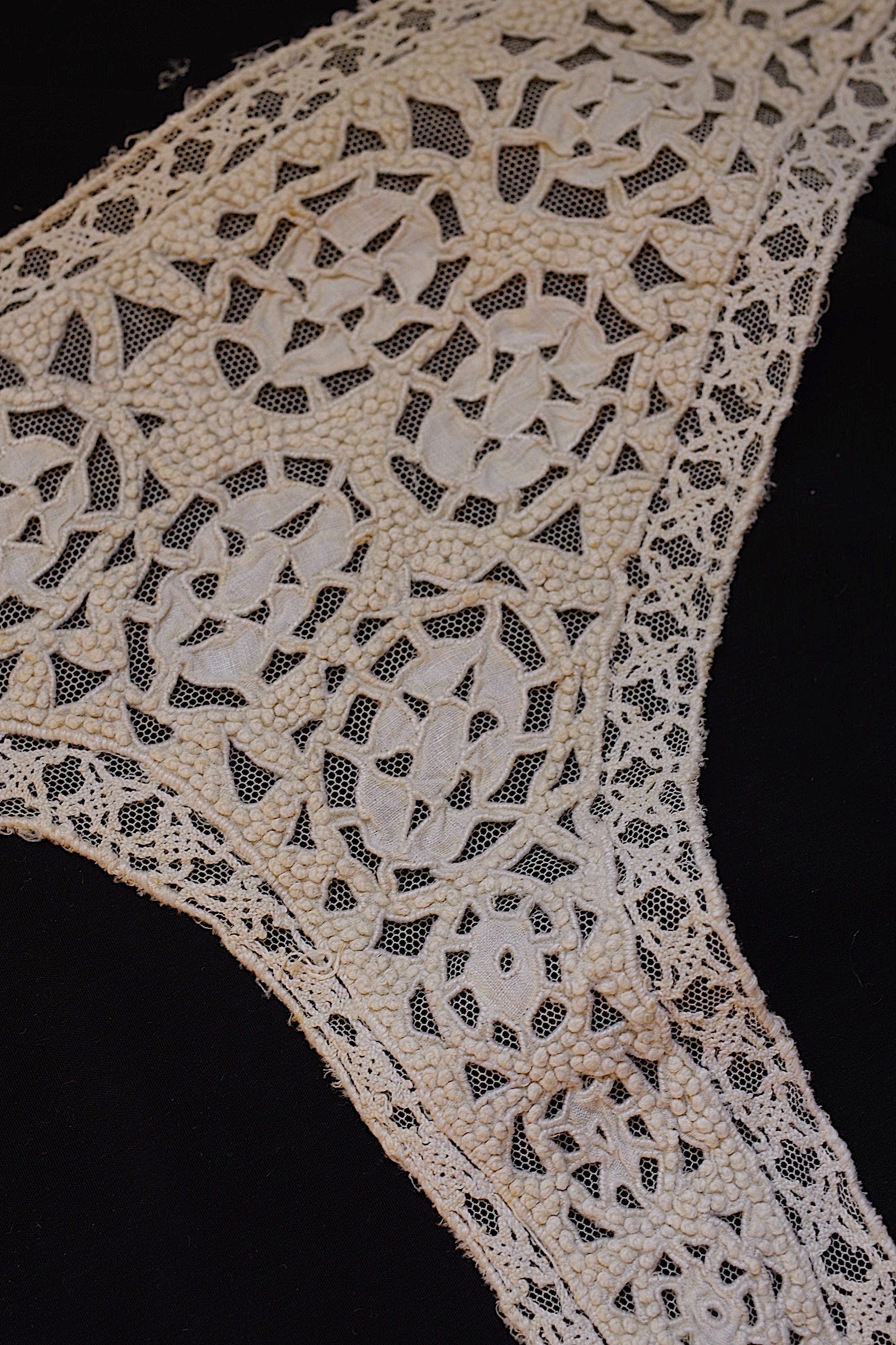 アンティークレース antique lace la dentelle - .FR a l'epoque