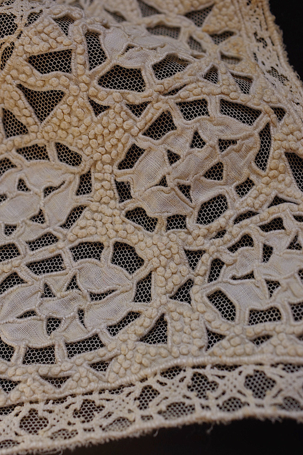 アンティークレース dentelle ancienne　パーツ2つ