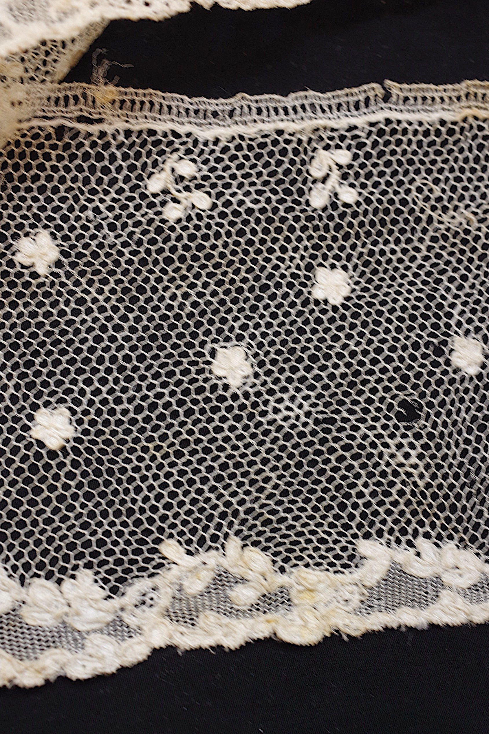 アンティークレース dentelle ancienne　173cm