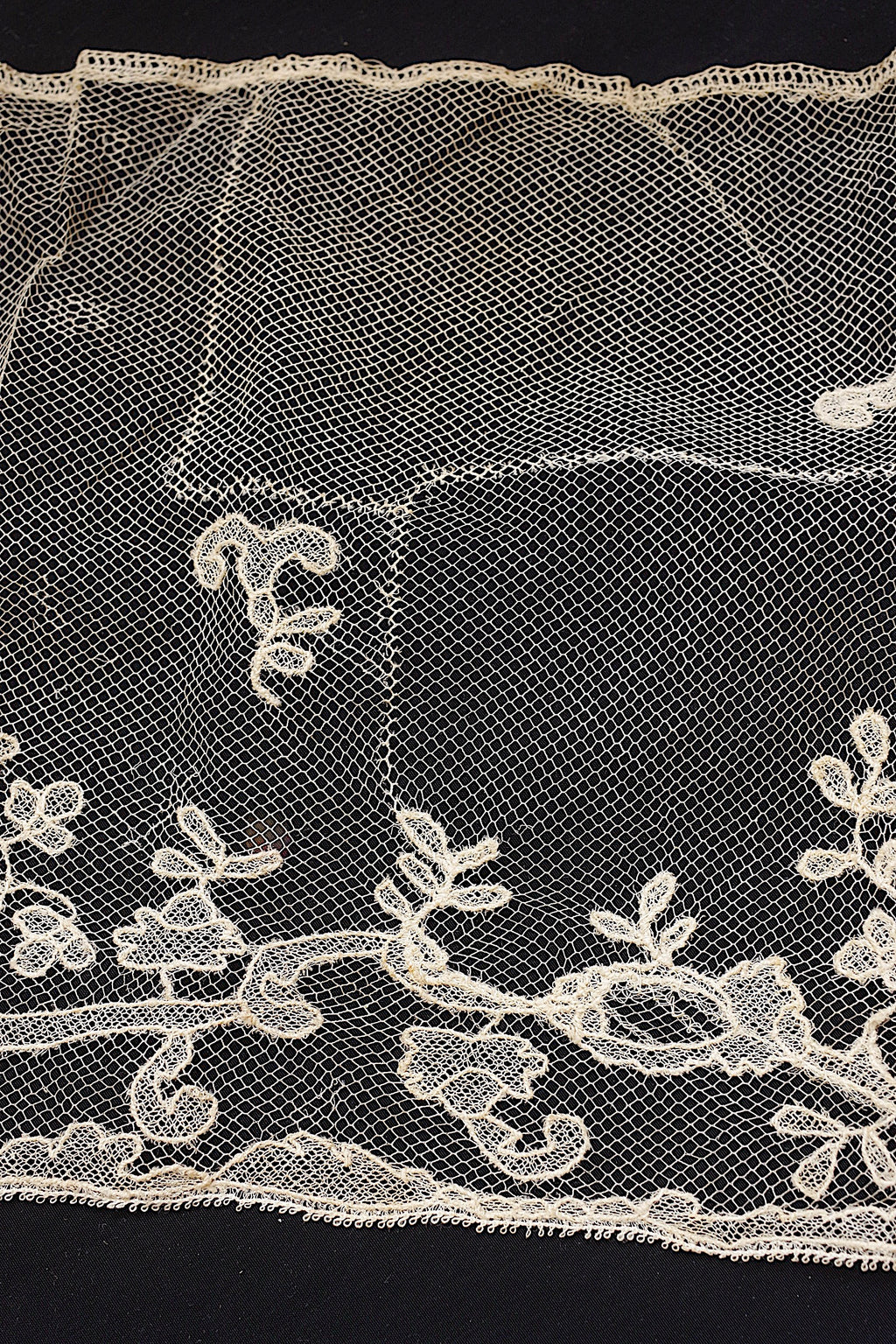 アンティークレース dentelle ancienne　190cm