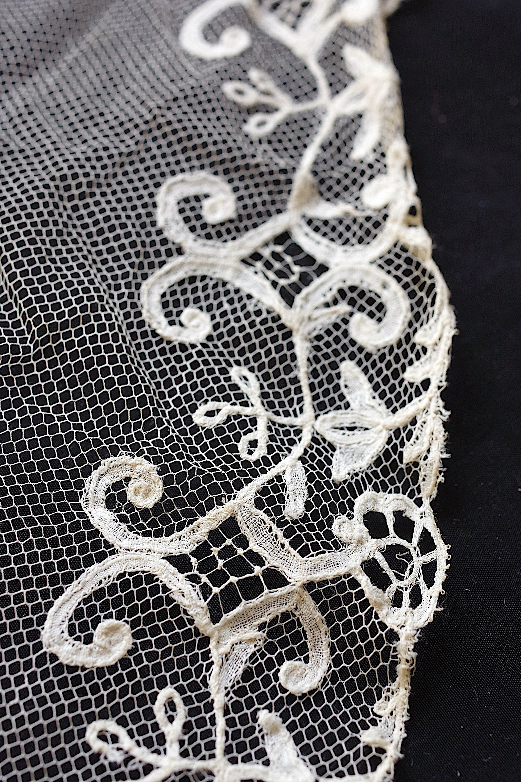 アンティークレース dentelle ancienne　２枚