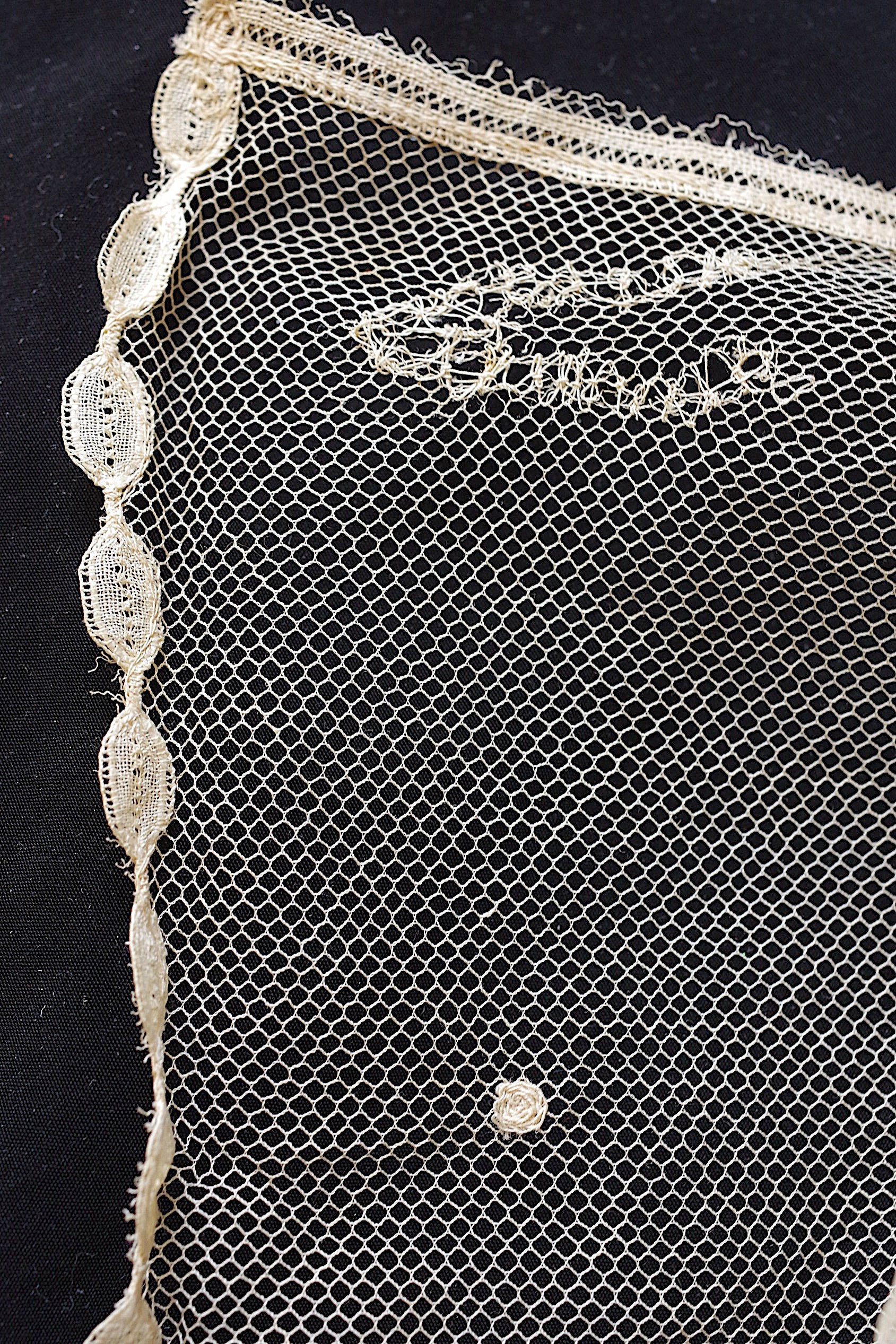 アンティークレース dentelle ancienne　２枚