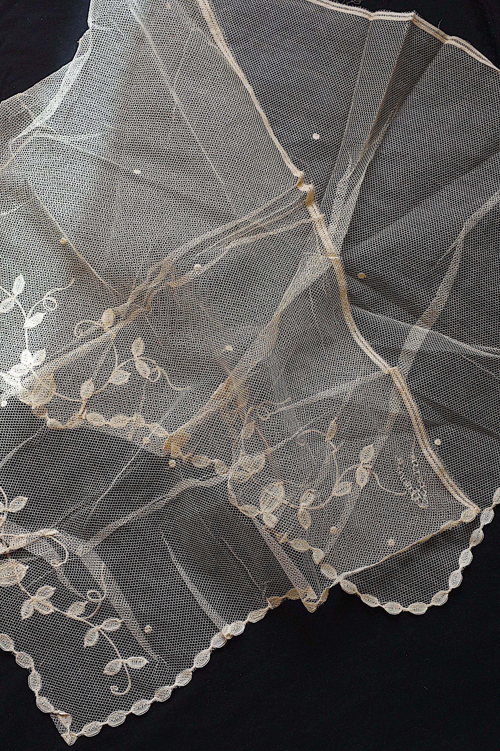 アンティークレース dentelle ancienne　２枚