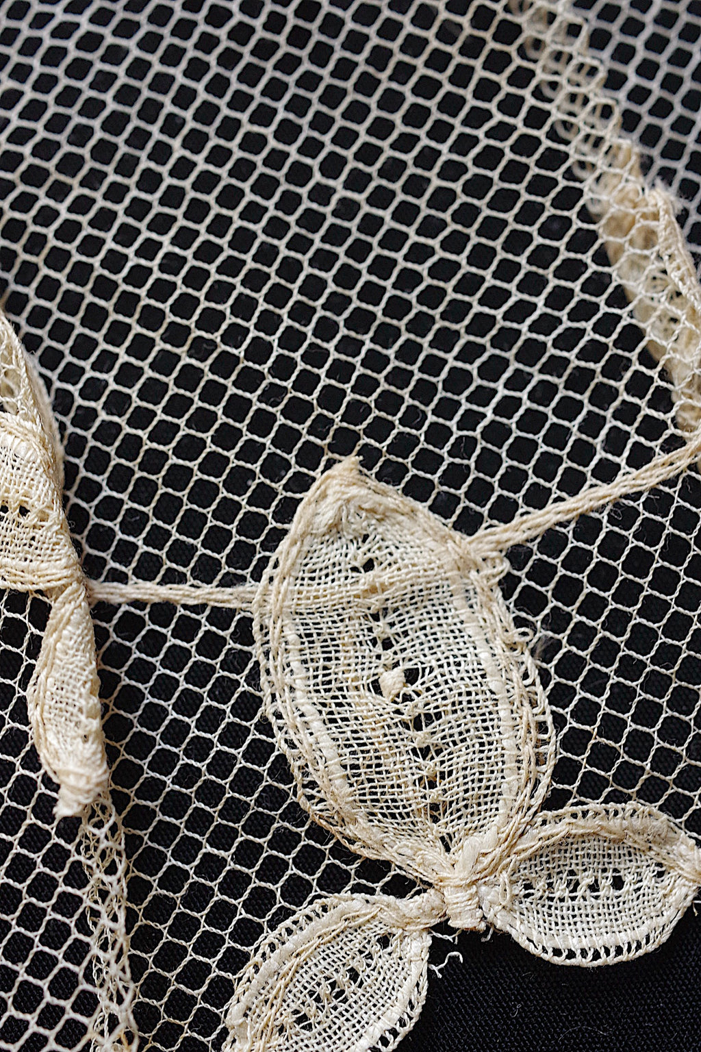 アンティークレース dentelle ancienne　２枚