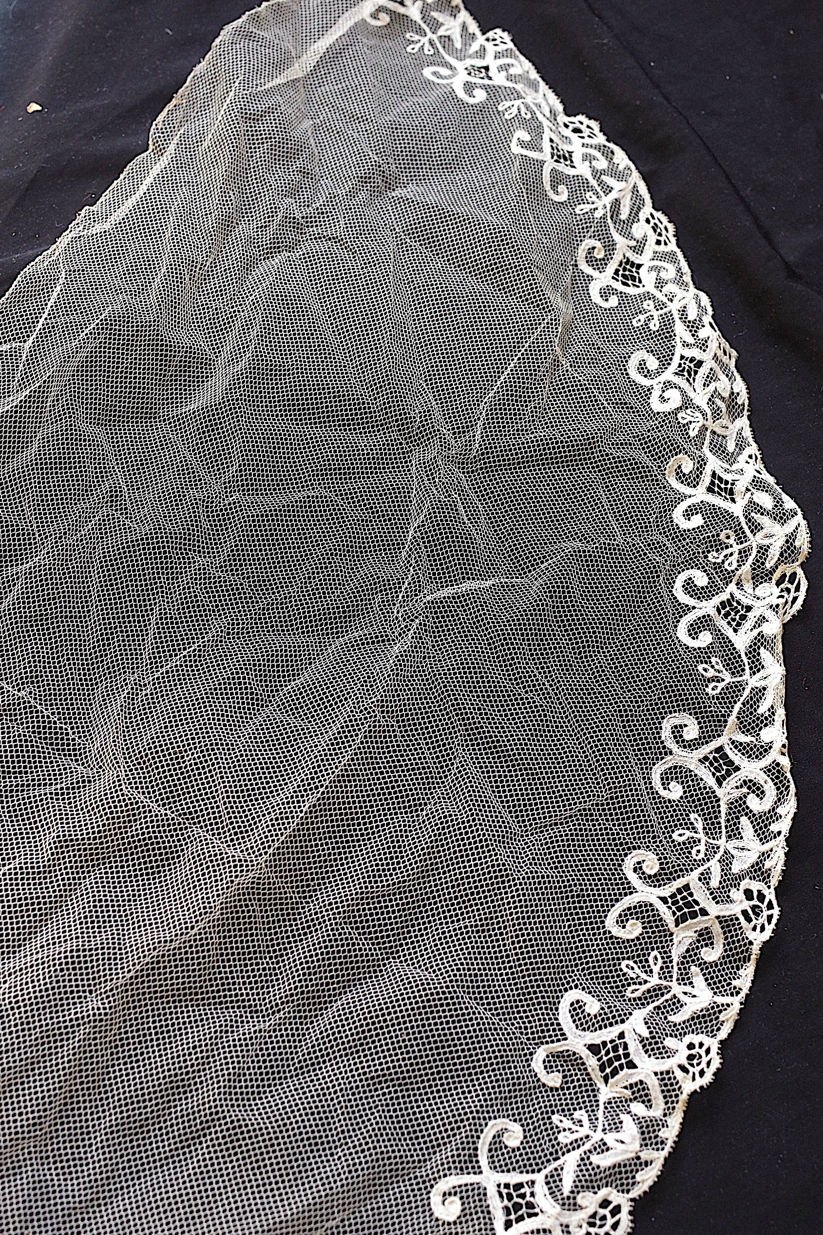 アンティークレース dentelle ancienne　２枚