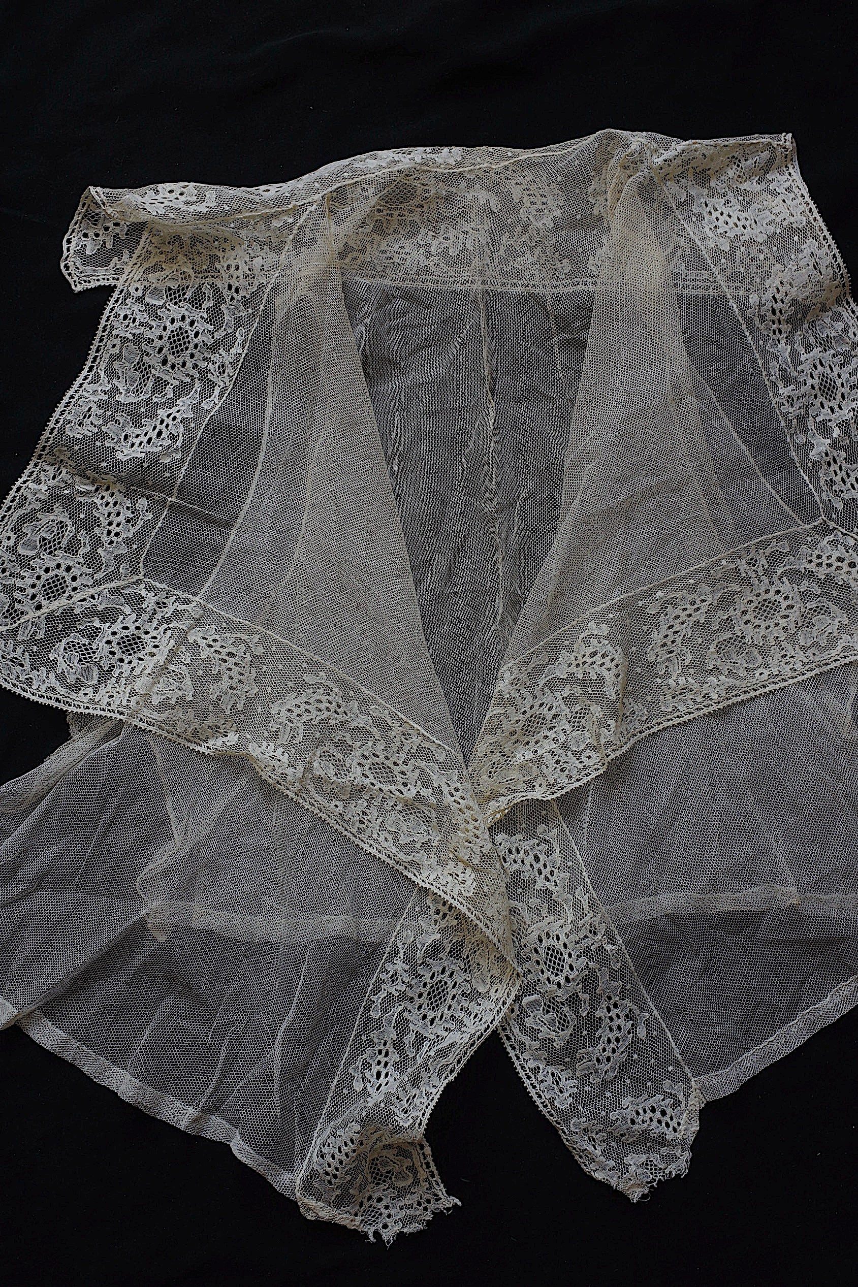 アンティークレース dentelle ancienne　レースプラストロン