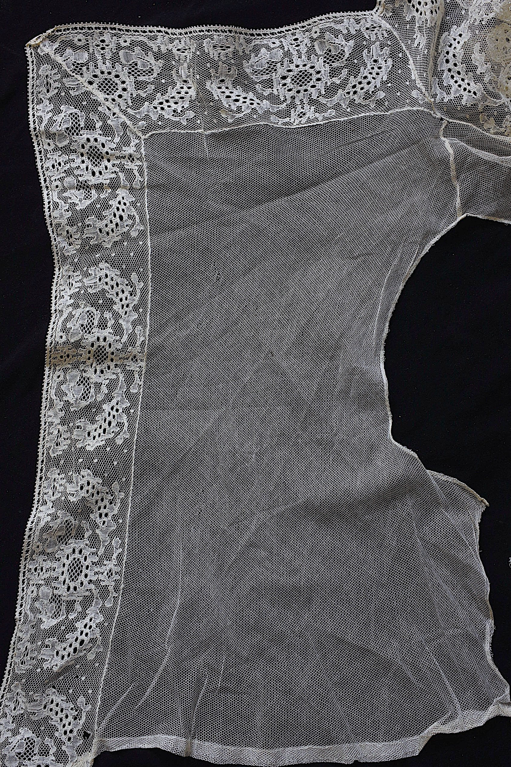 アンティークレース dentelle ancienne　レースプラストロン