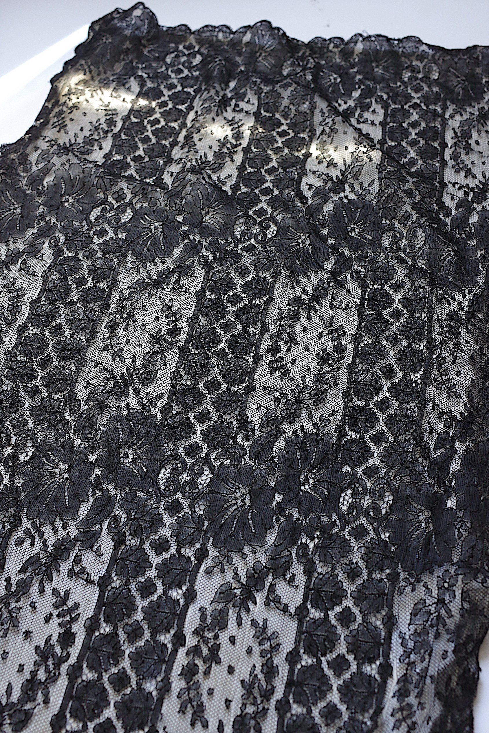 アンティークレース dentelle ancienne　シャンティイ　ショール