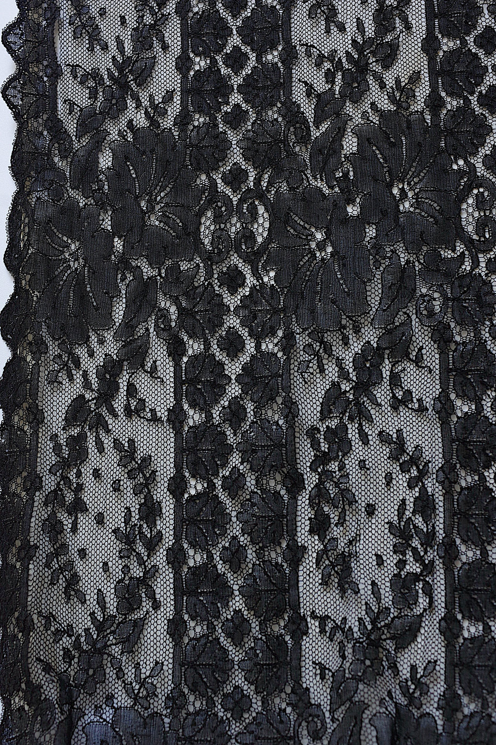 アンティークレース dentelle ancienne　シャンティイ　ショール