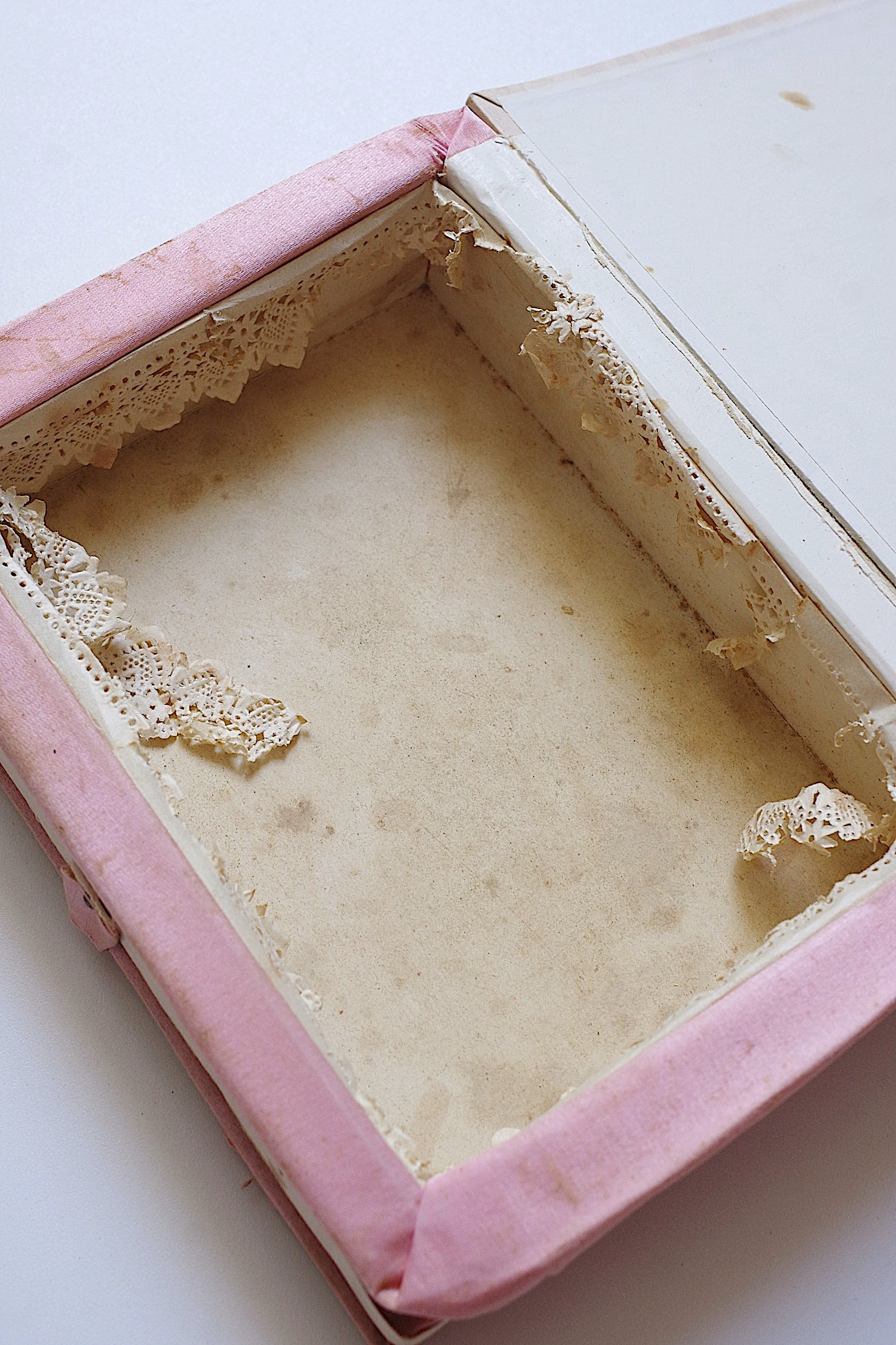 アンティーク箱　boite ancienne