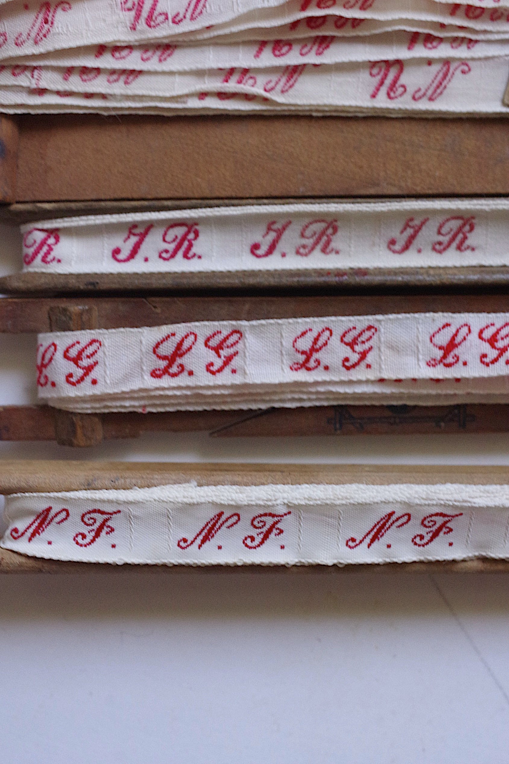 アンティークイニシャルテープ　Ruban adhésif monogramme ancien 3