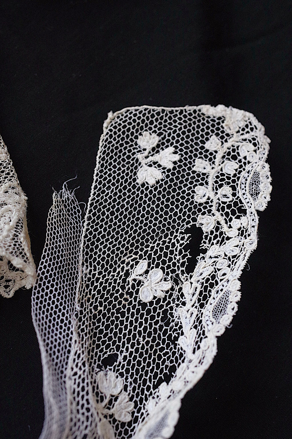 アンティークレース dentelle ancienne 素材用　lots1