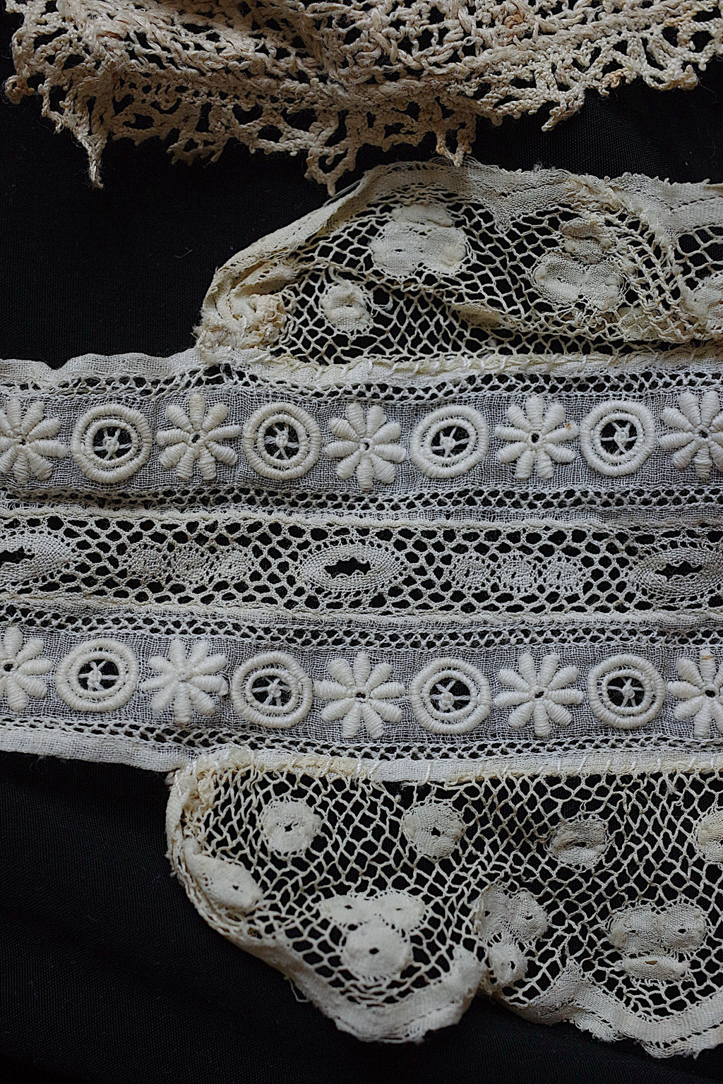 アンティークレース dentelle ancienne 素材用　lots3