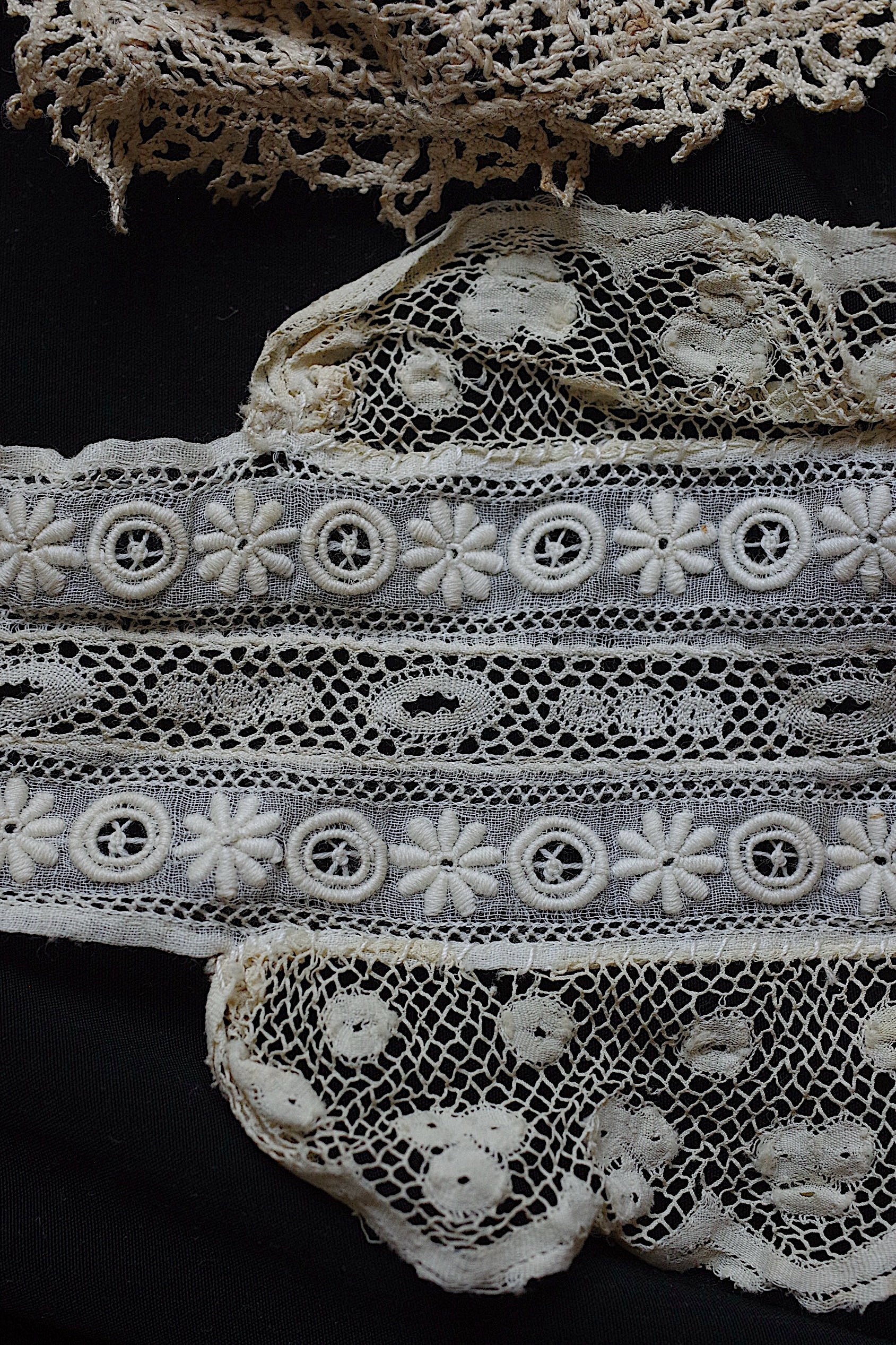 アンティークレース dentelle ancienne 素材用　lots3
