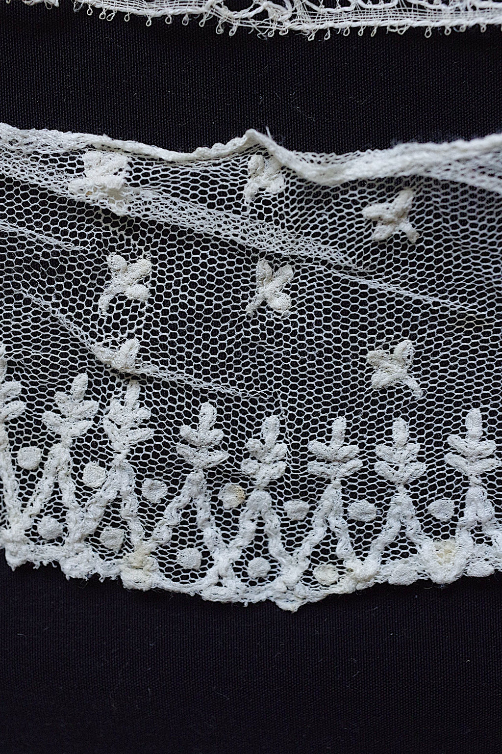 アンティークレース dentelle ancienne 素材用　ハギレlot1