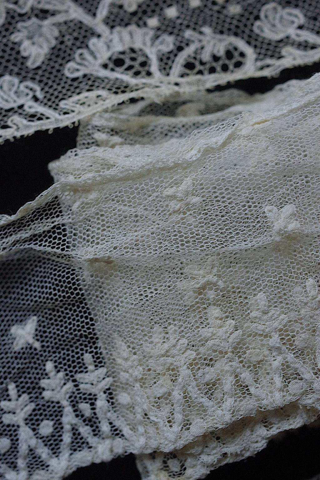 アンティークレース dentelle ancienne 素材用　ハギレlot1