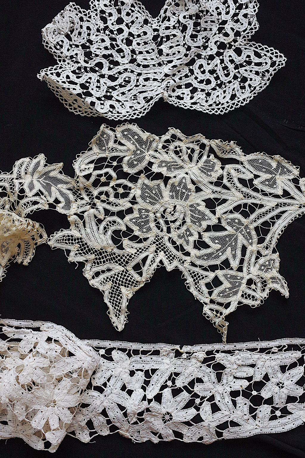 アンティークレース dentelle ancienne 素材用　ハギレlot2