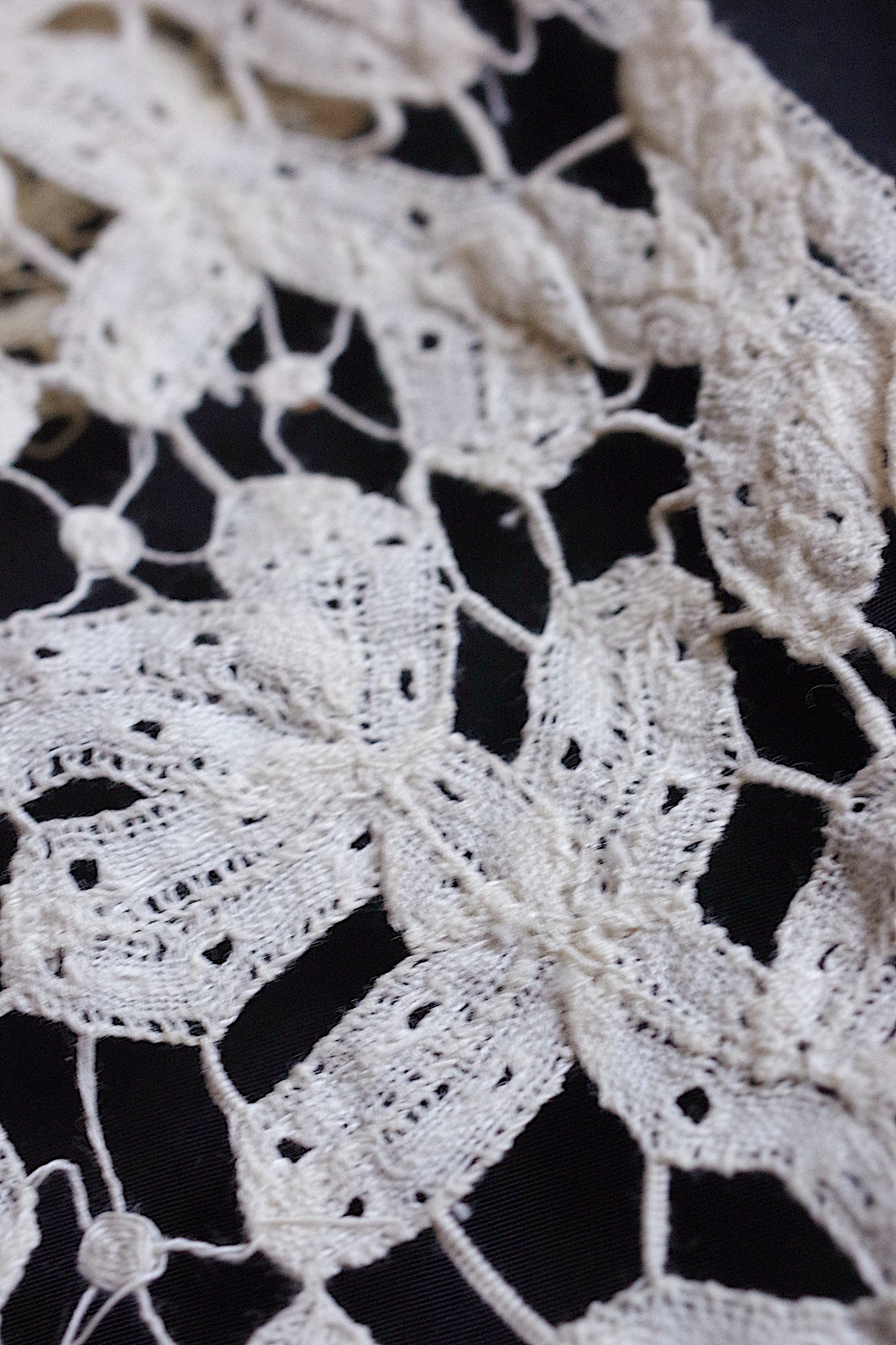 アンティークレース dentelle ancienne 素材用　ハギレlot2