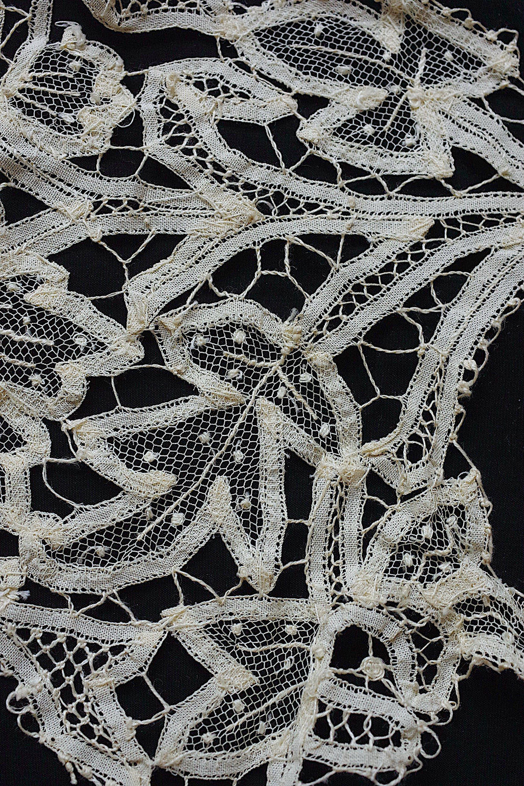 アンティークレース dentelle ancienne 素材用　ハギレlot2