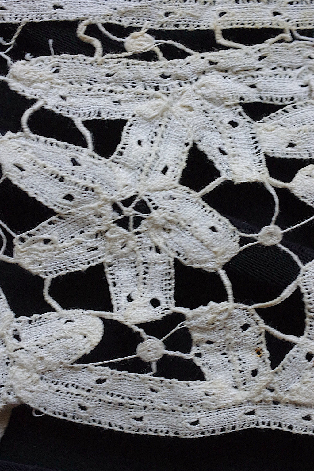 アンティークレース dentelle ancienne 素材用　ハギレlot2
