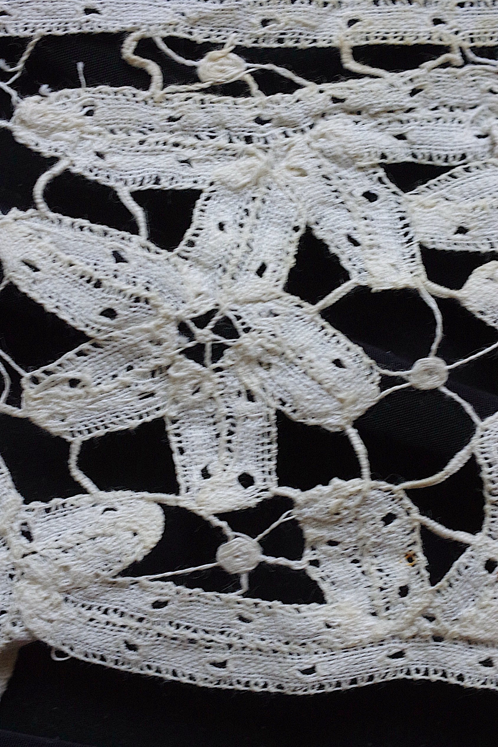 アンティークレース dentelle ancienne 素材用　ハギレlot2