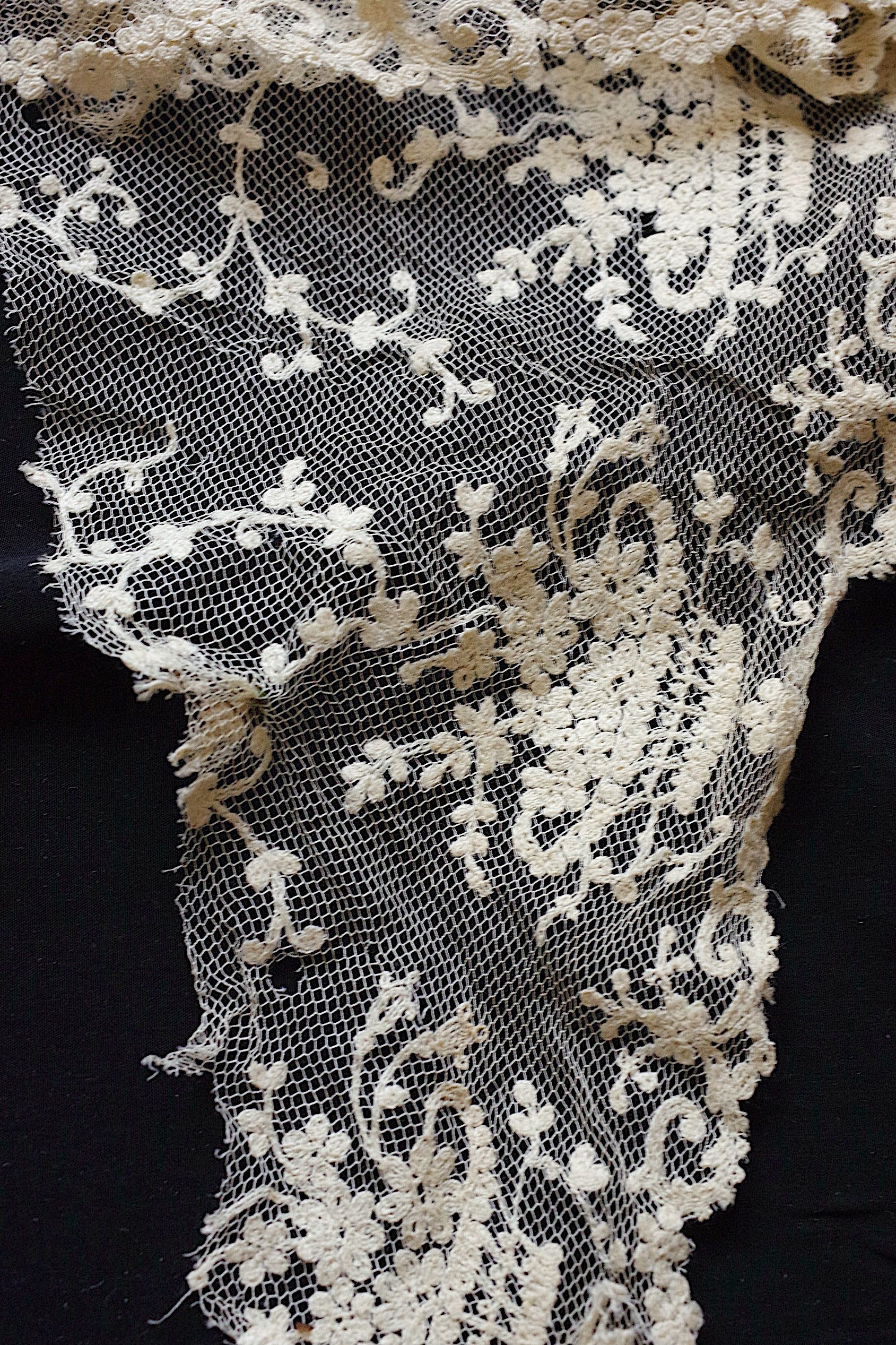 アンティークレース dentelle ancienne 素材用　ハギレlot3