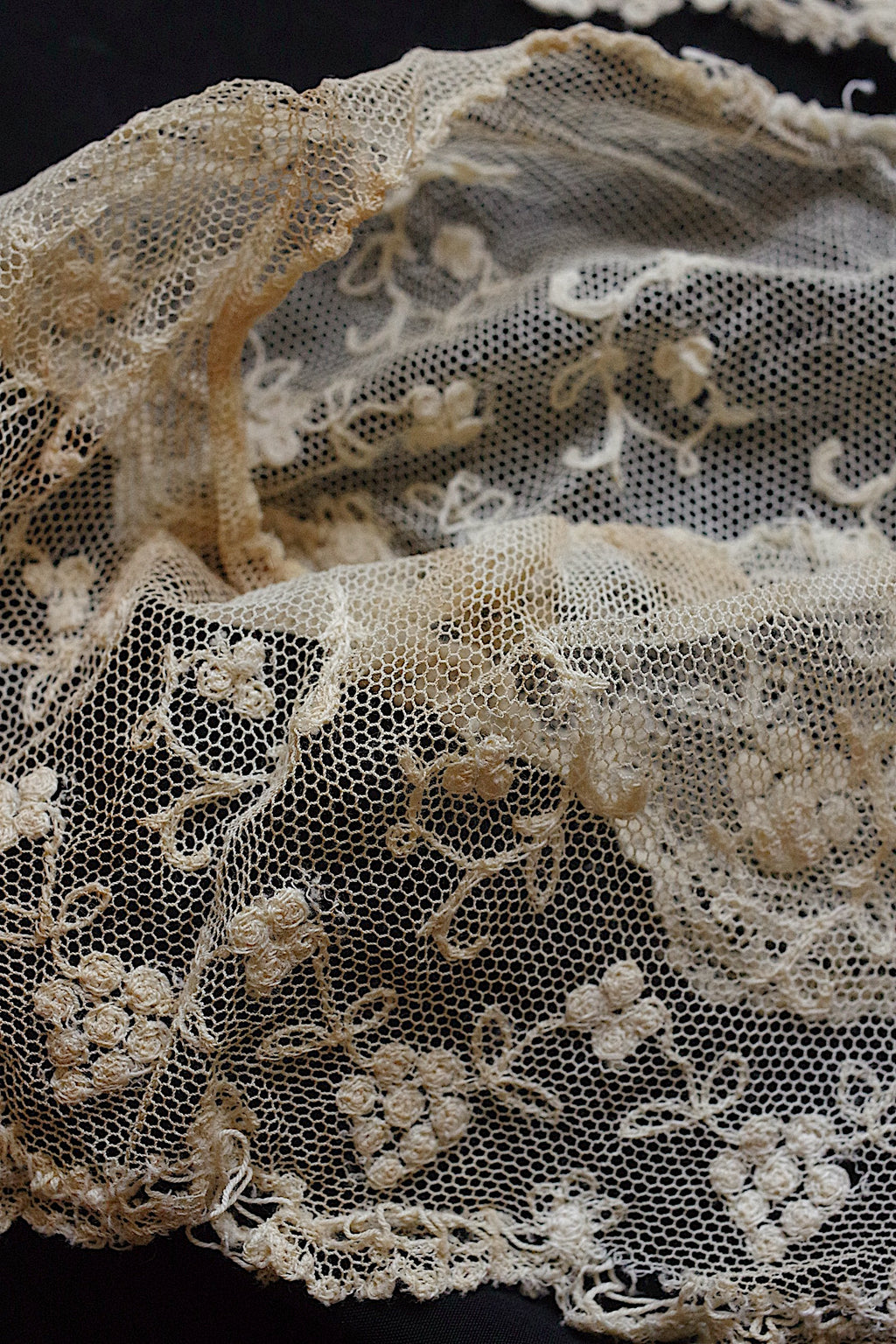 アンティークレース dentelle ancienne 素材用　ハギレlot3