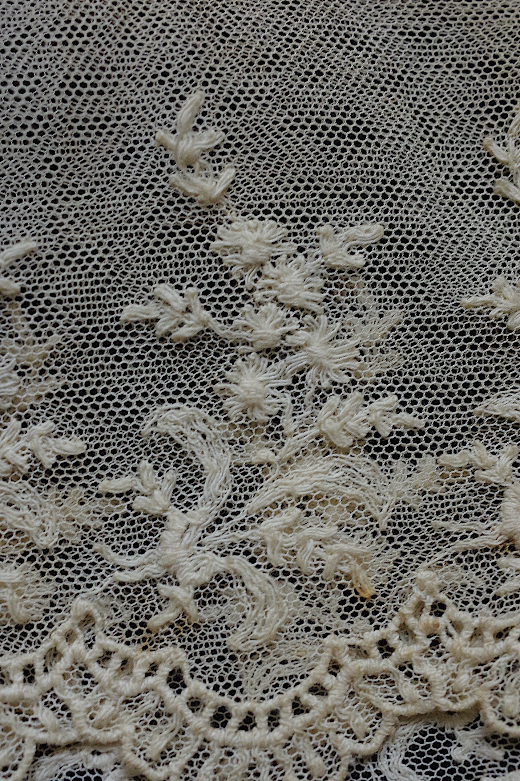 アンティークレース dentelle ancienne 素材用　ハギレlot3