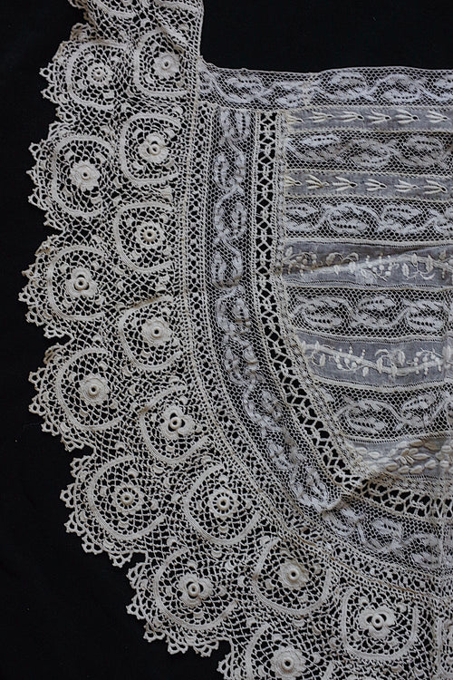 アンティークレース dentelle ancienne 素材用　ハギレlot4