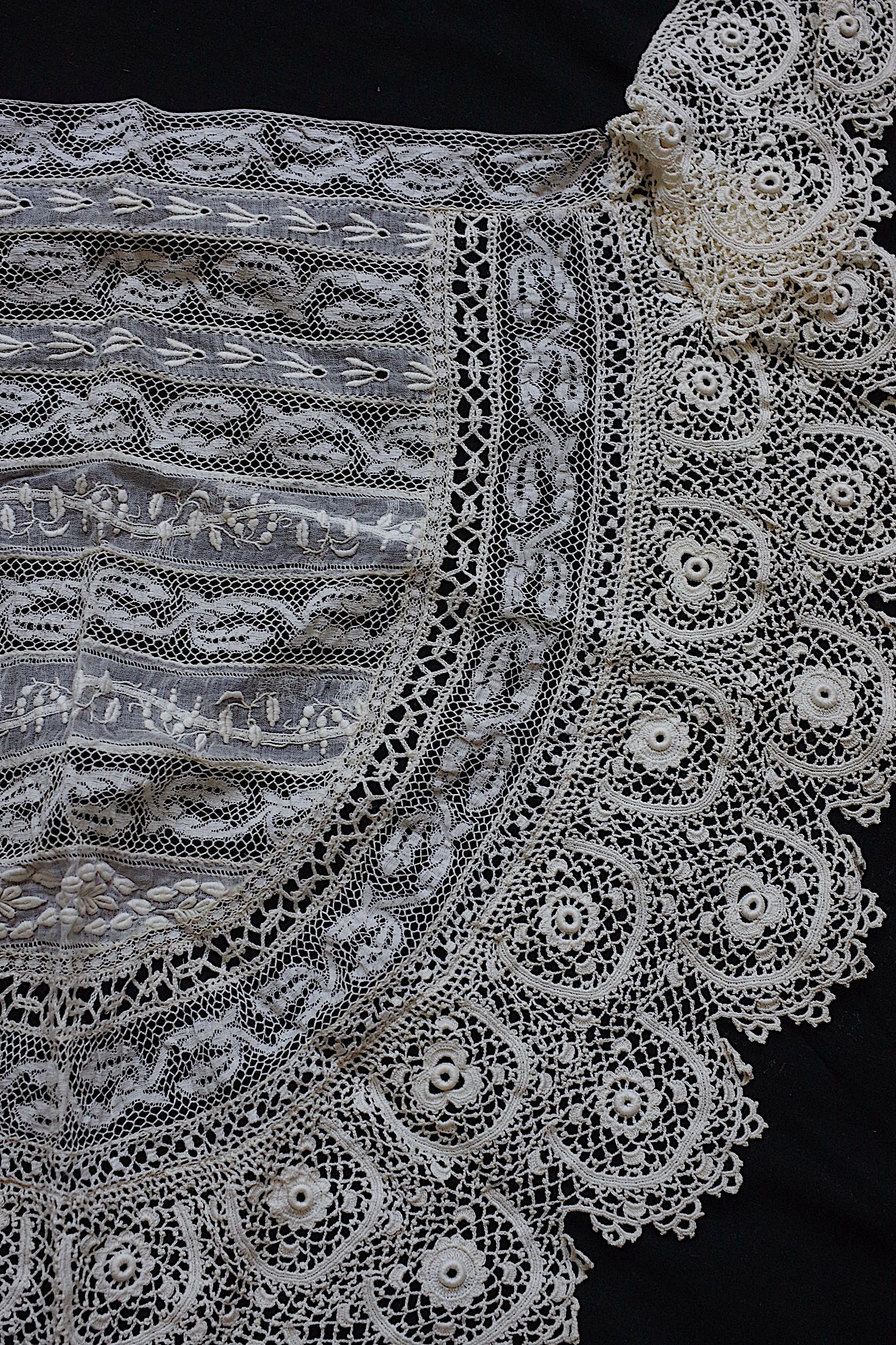 アンティークレース dentelle ancienne 素材用　ハギレlot4